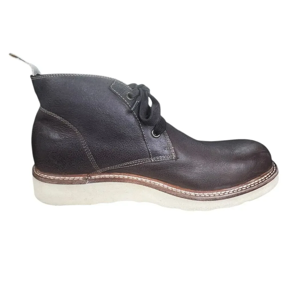 John Varvatos step out